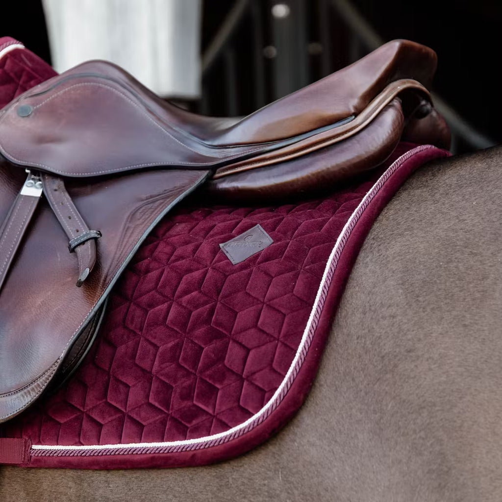 Tapis de selle Velvet Jumping Kentucky – Bordeaux